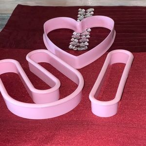 🌟Add-on item Avon I love cookie cutters